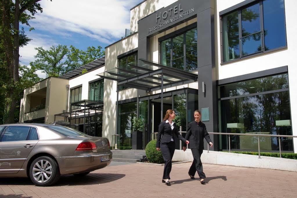 Relais & Chateaux Hotel Burg Schwarzenstein Geisenheim Exterior foto